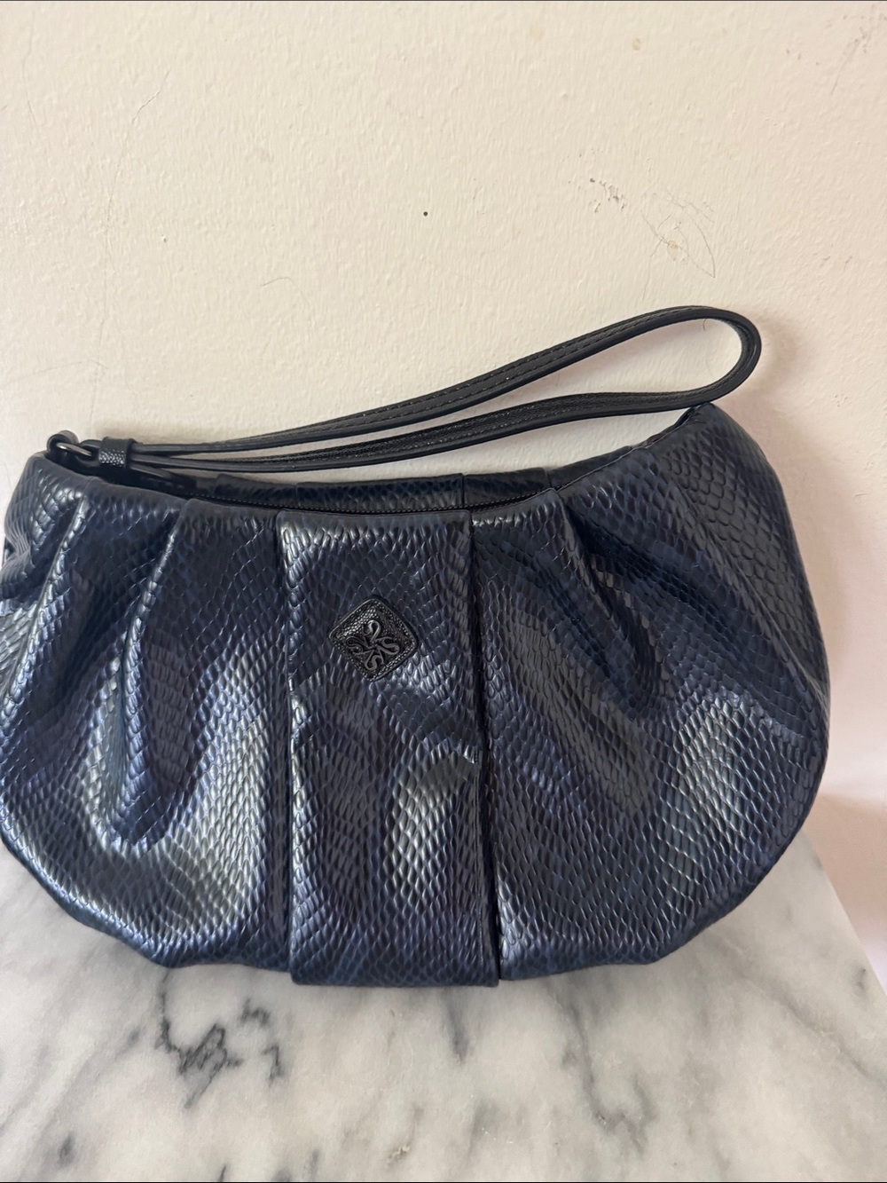 Vera Wang Black Textured Wristlet Clutch -NWOT